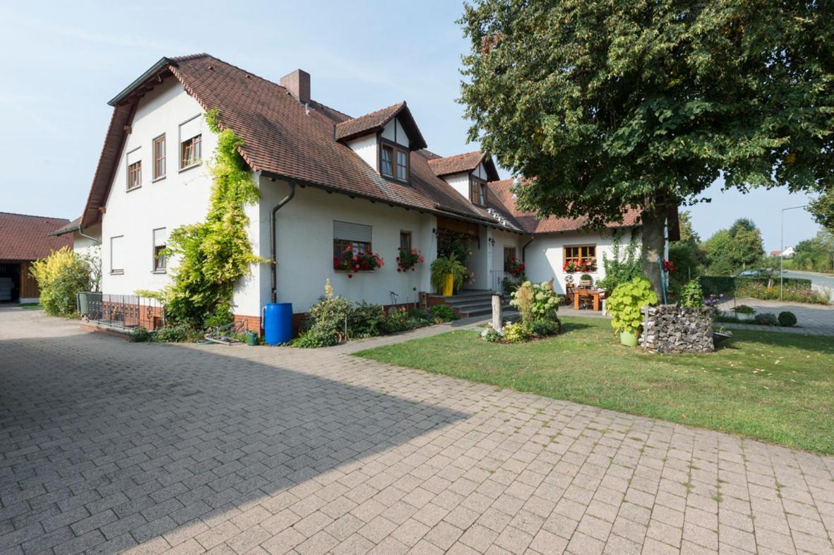 Gasthaus-Pension Hofmann Oberdachstetten Extérieur photo